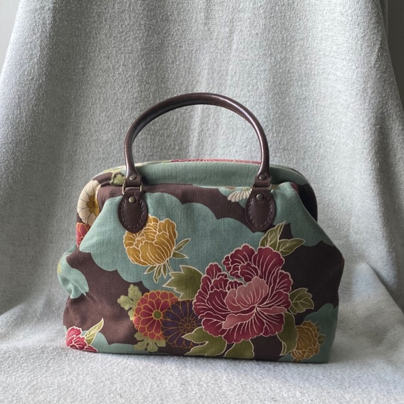 Floral Bag - Picture 2 of 6